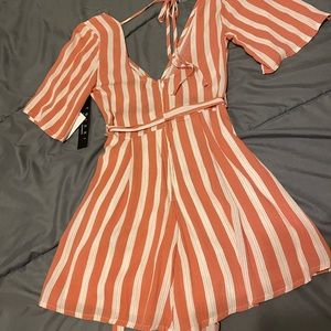 New Jumpsuit Trixxi. Size xs